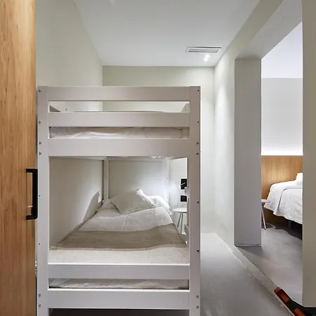 Ella Hostel Ramblas-2