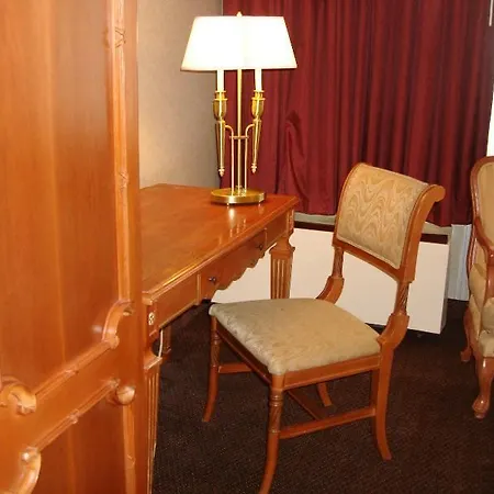 A Victory Inn & Suites - Muskegon-3