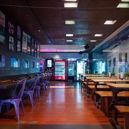 Kabul Party Hostel Barcelona-3