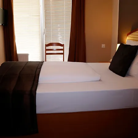 Six Inn Hotel Budapest-2