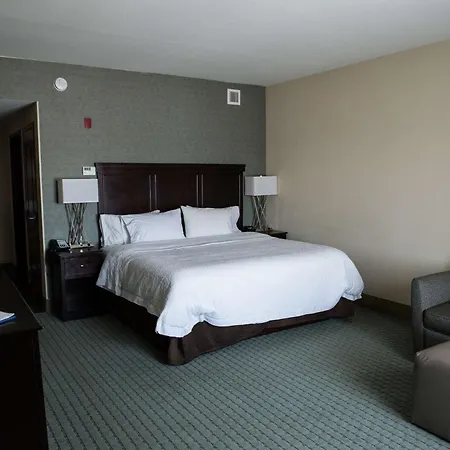 Hampton Inn & Suites Bismarck Northwest-3