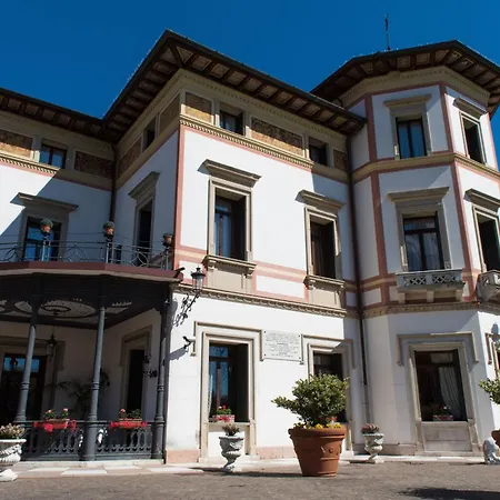 Hotel Villa Stucky-2