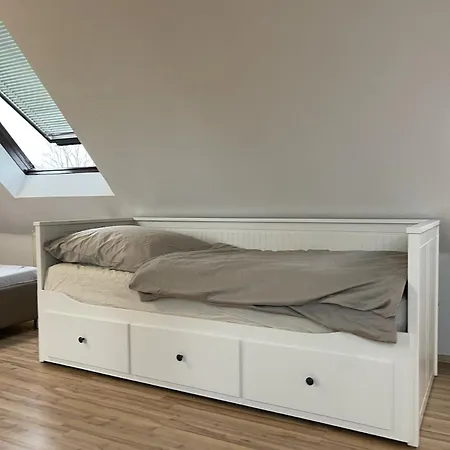 Einzel-Apartment Düsseldorf Oberkassel-2
