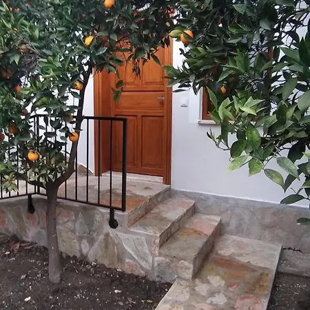 Lindos Pension-2