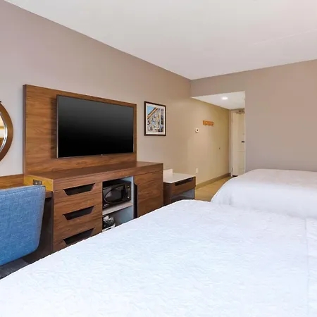 Hampton Inn Cape Cod Canal-2