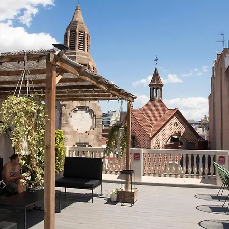 Sant Jordi Hostels Rock Palace-2