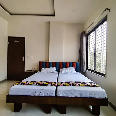 Basera Ac Dormitory & Rooms-3