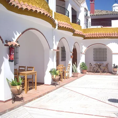 Hostal Mini Golf-2