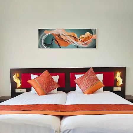 CN-Hotel-3