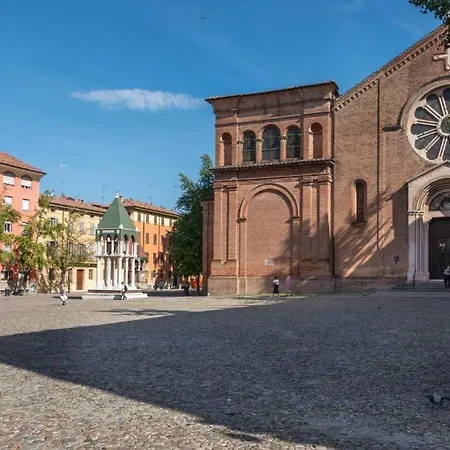 Piazza San Domenico Rooms - Bedinbolognacentro-2