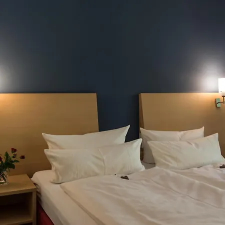 Hotel Mainpromenade ***S-2