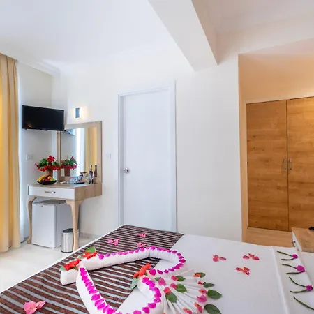 Viking Beach Hotel&Spa-3