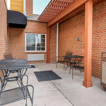 Birch Hill Suites - South Bend-3