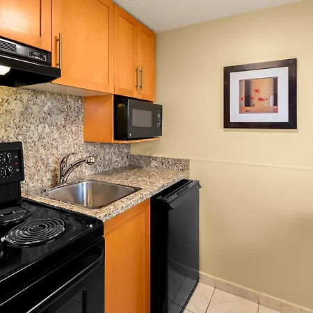 Best Western Plus Inner Harbour Hotel-3
