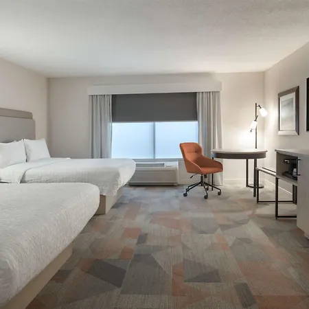 Hampton Inn & Suites By Hilton Moncton-2
