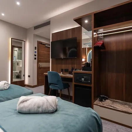 St Mark'S - Merit Hotels-2