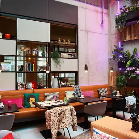 Moxy Brussels City Center-3