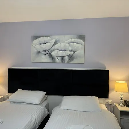 The County Hotel-2