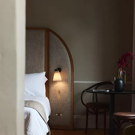 Empire Hotel-2
