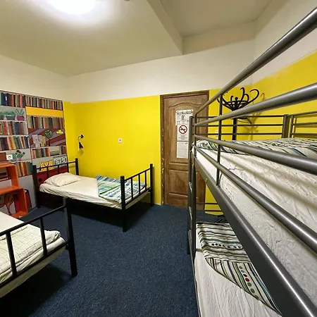 Baroque Hostel & Coworking-2