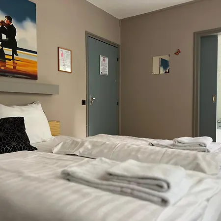 Hotel Gaudi-3