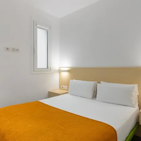 Cosmo Apartments Marina – Auditori-2