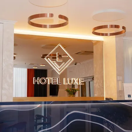 Hotel Luxe-2
