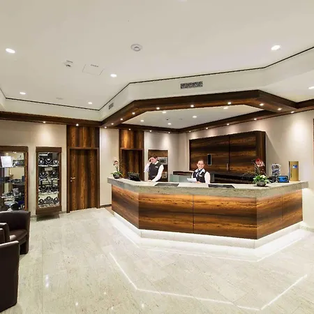 Maritim Titisee Hotel-3