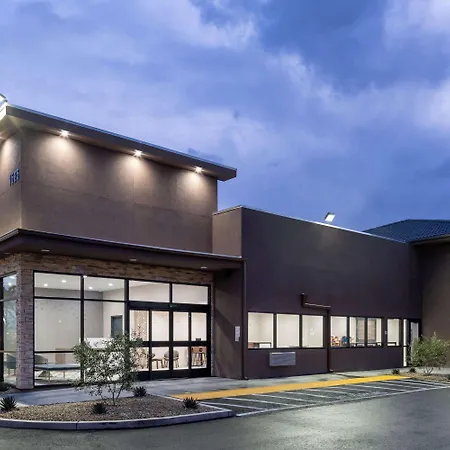 Ramada By Wyndham Modesto Yosemite Area-3
