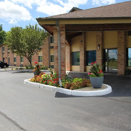 Baymont By Wyndham Muskegon-3