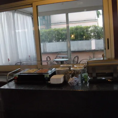 Hotel Center 2-3