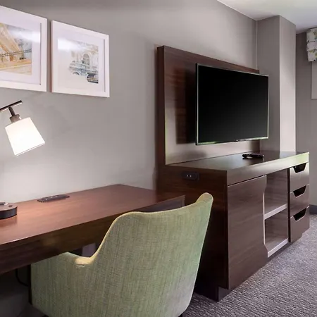 Hampton Inn & Suites Arlington Crystal City Dca-3