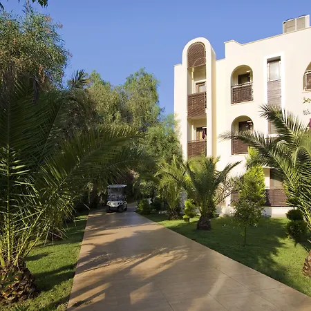 Latanya Park Resort-3