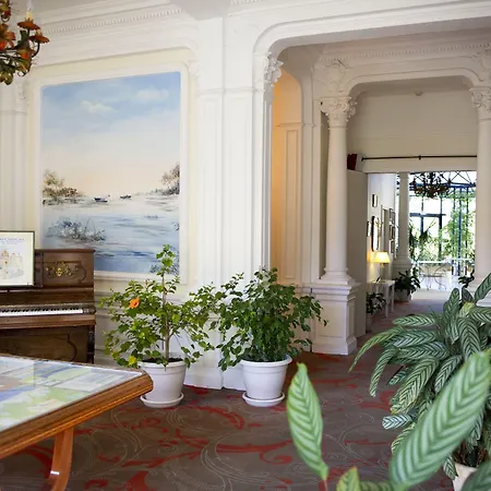 Residence De Tourisme Vacances Bleues Villa Regina-2