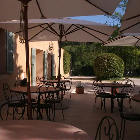 Hotel Les Cigales-3