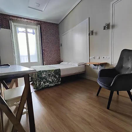 Hostal Madrid-3