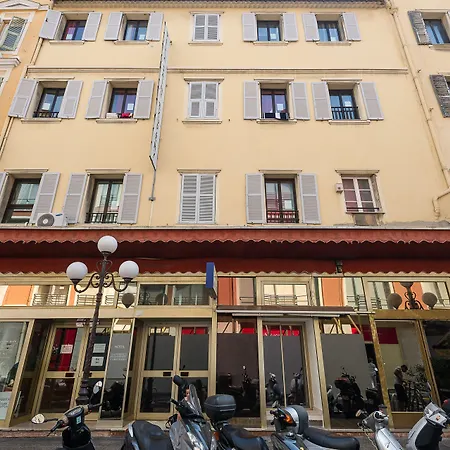 Villa Saint Exupery Beach Hostel-2