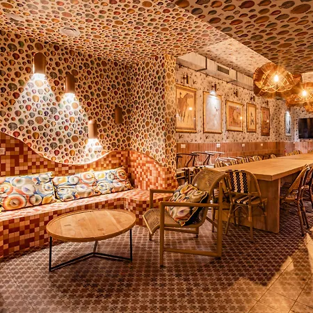 Villa Saint Exupery Beach Hostel-3
