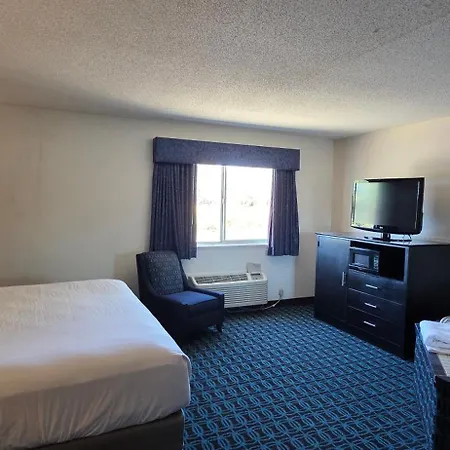 Baymont By Wyndham Howell/Brighton-3