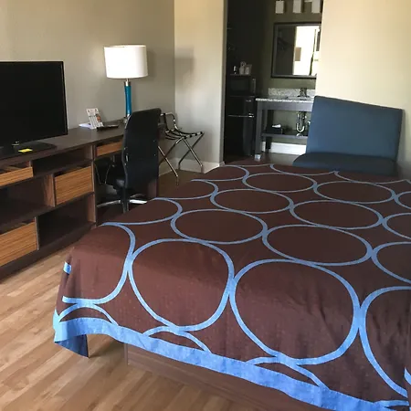 Super 8 By Wyndham San Antonio Near Fort Sam Houston-3