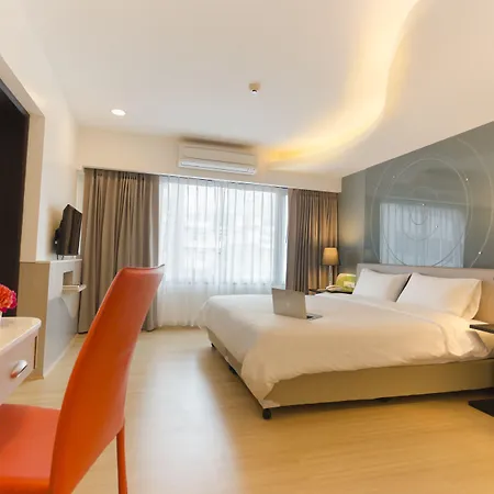 Grand Tower Inn Sathorn Hotel-2