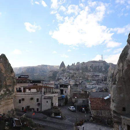 Arch Palace-2