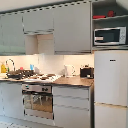 Freshwater Bay Holiday Cottages-2