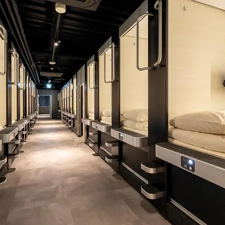 Capsule Hotel Cube Hiroshima-3