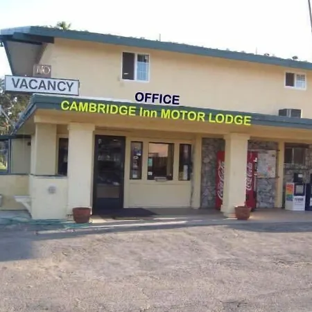 Cambridge Inn Motor Lodge-3
