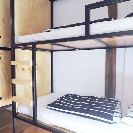 Surfing Etxea - Surf Hostel-2