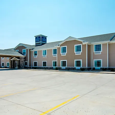 Cobblestone Hotel & Suites - Paxton-3