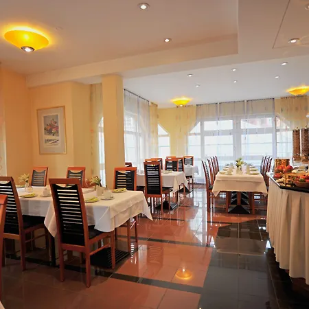 Hotel am Stadtgarten-3