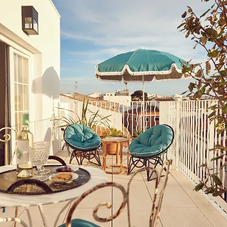 Cristine Bedfor Mahon Boutique Hotel-2