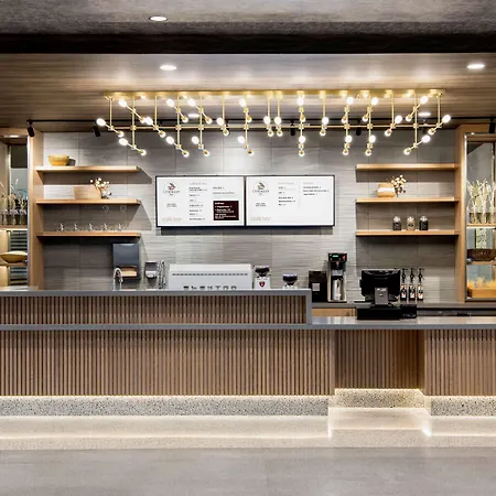 Wyndham Garden Winnipeg Airport-3